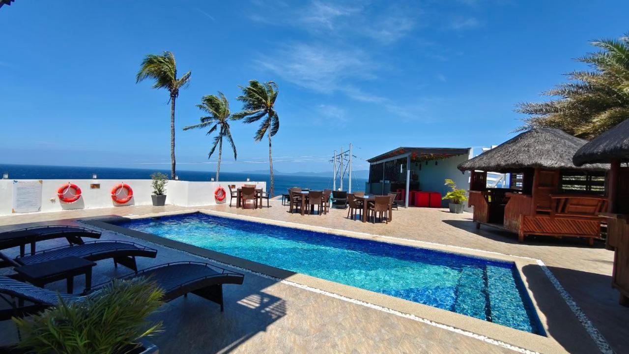 Av Suites Puerto Galera Eksteriør bilde